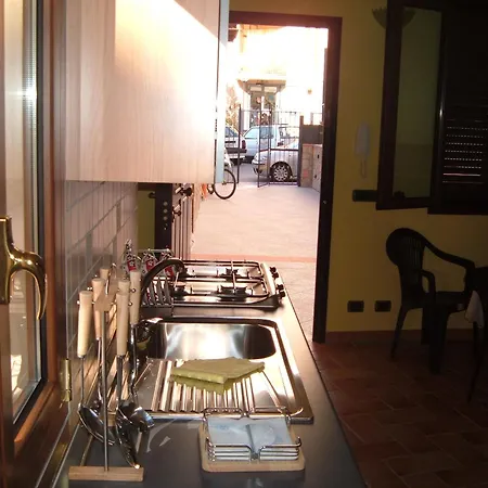 Casa Del Dottore Aparthotel Cefalù