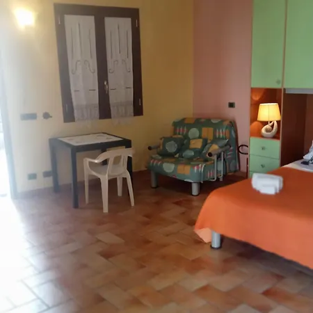 Casa Del Dottore Апарт-отель Чефалу