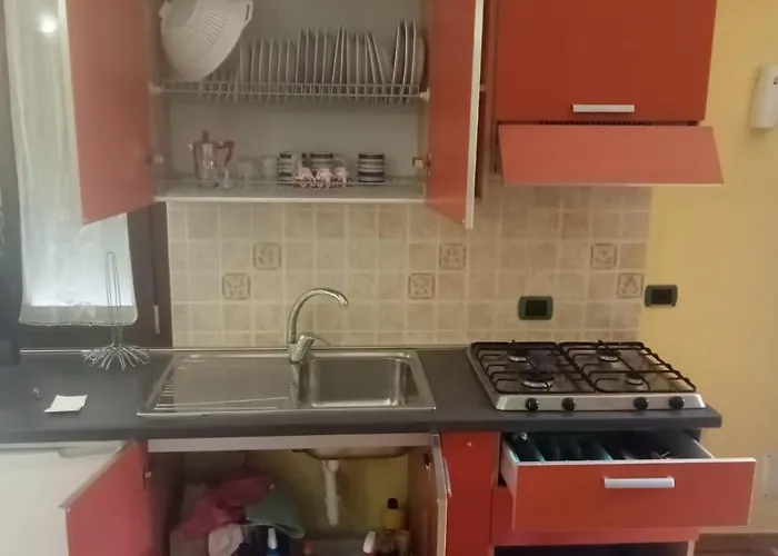 アパートホテル Casa Del Dottore チェファル